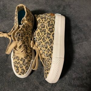 Blowfish heeled sneaker